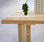 trabizume-steel-legs